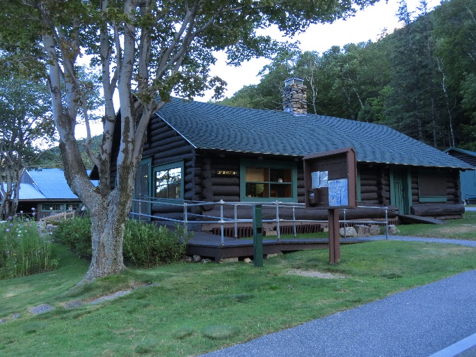 Mountain cabin - Mt. Washington's foot