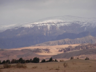 Light, shade and snow, Edom, 2013