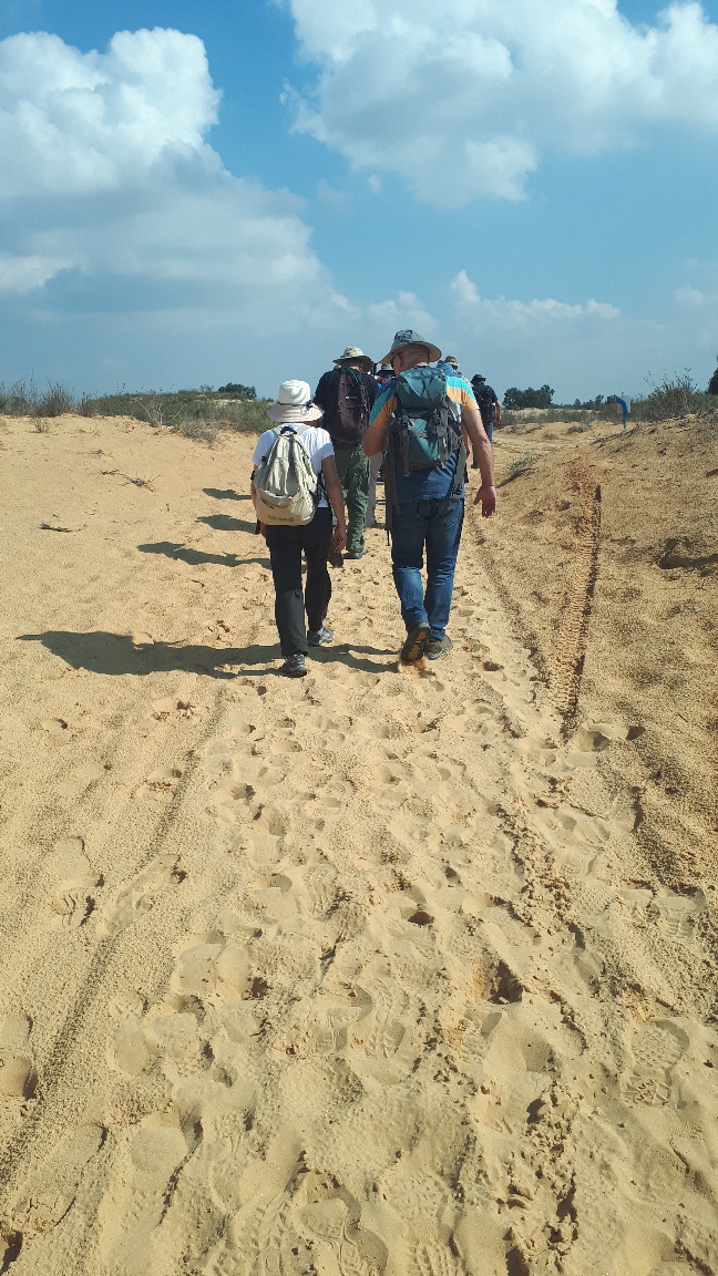 Almagor Hiking Group in sands, Sharon, Israel