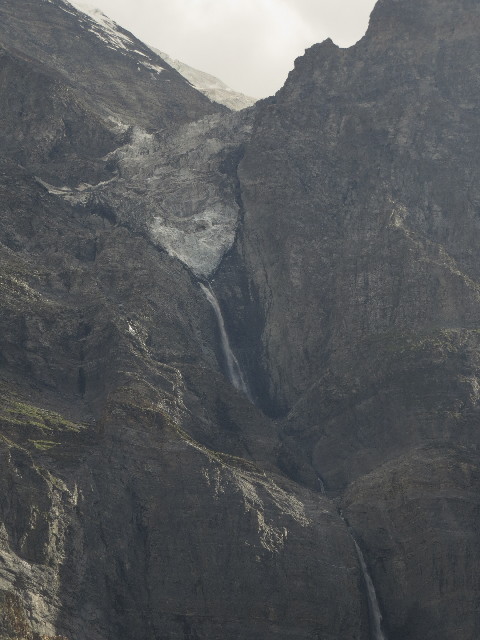 Cascading from glacier, on the Manali-Leh road.