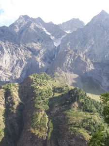 The tree line showing as we head north on road from Manali to Leh. The tree line showing as we head north on road from Manali to Leh.