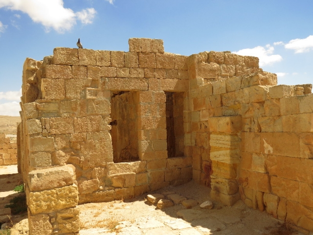 Built in colorful sandstone. Mamshit. Built in colorful sandstone. Mamshit.