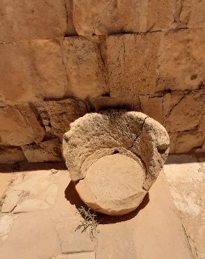Make yourself comfortable. Ancient seat at Mamshit National Park
