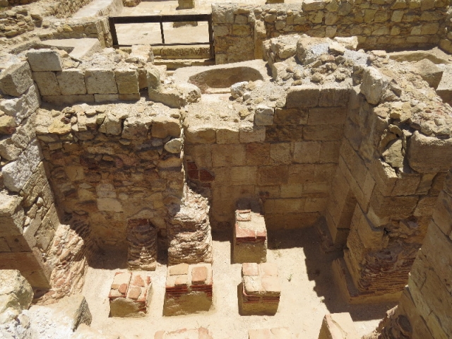 Red bricks furnace in Roman style bathouse. Mamshit National Park (2) Red bricks furnace in Roman style bathouse. Mamshit National Park (2)